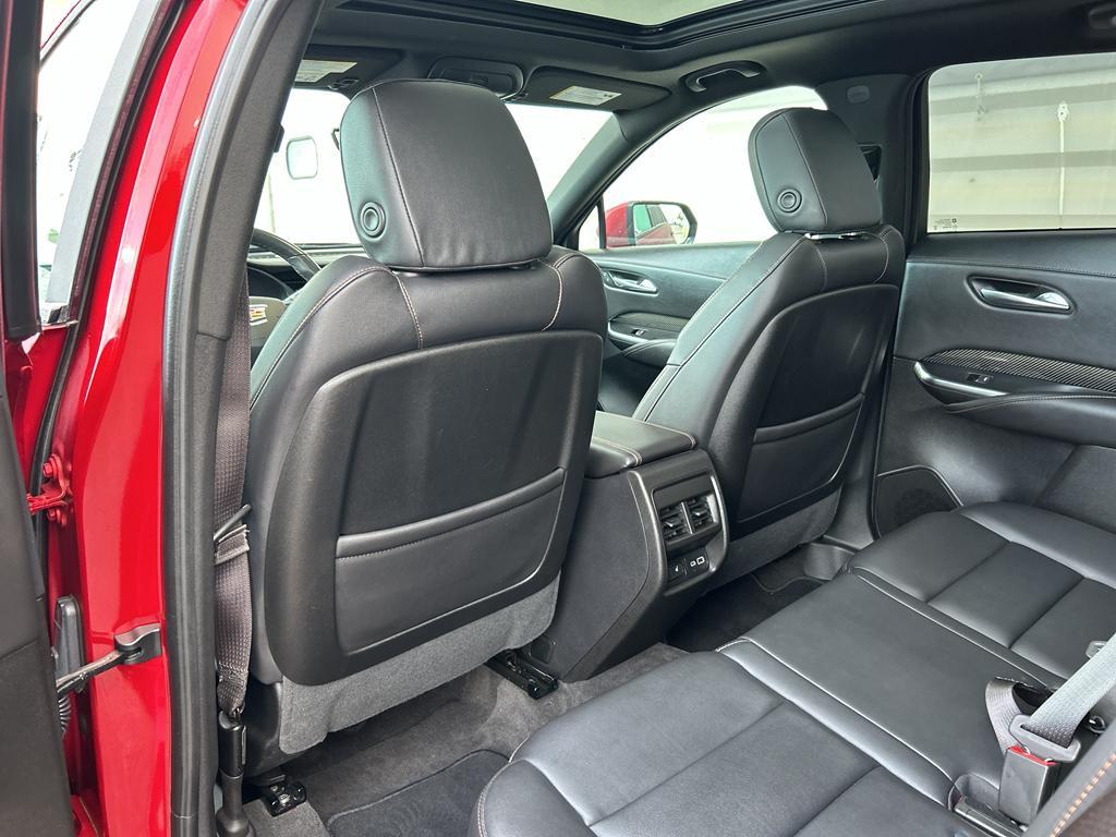 used 2022 Cadillac XT4 car, priced at $31,500