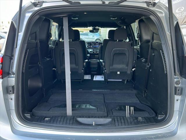 used 2023 Chrysler Pacifica car, priced at $28,450