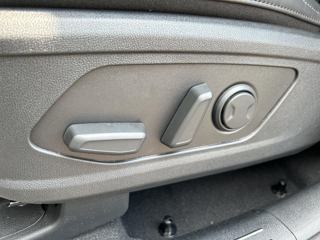 new 2025 Kia Sorento Plug-In Hybrid car, priced at $46,500
