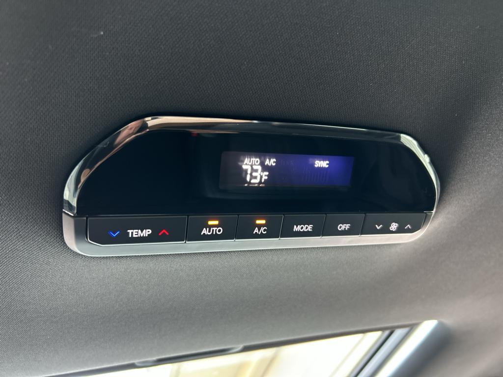 new 2026 Kia EV9 car, priced at $64,075
