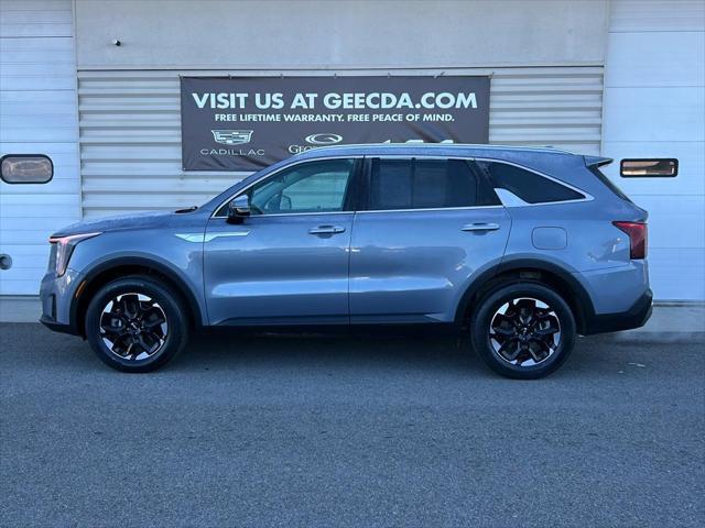 used 2024 Kia Sorento car, priced at $34,000