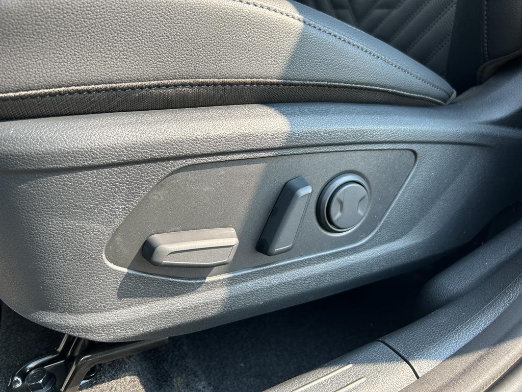 new 2026 Kia Sportage car, priced at $36,185