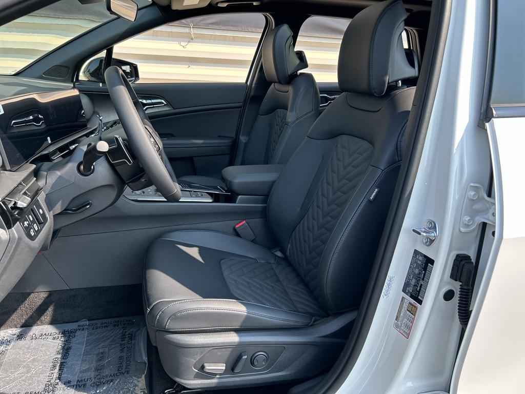 new 2026 Kia Sportage car, priced at $36,185