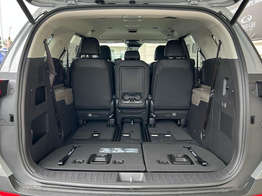 new 2026 Kia Carnival Hybrid car, priced at $43,885