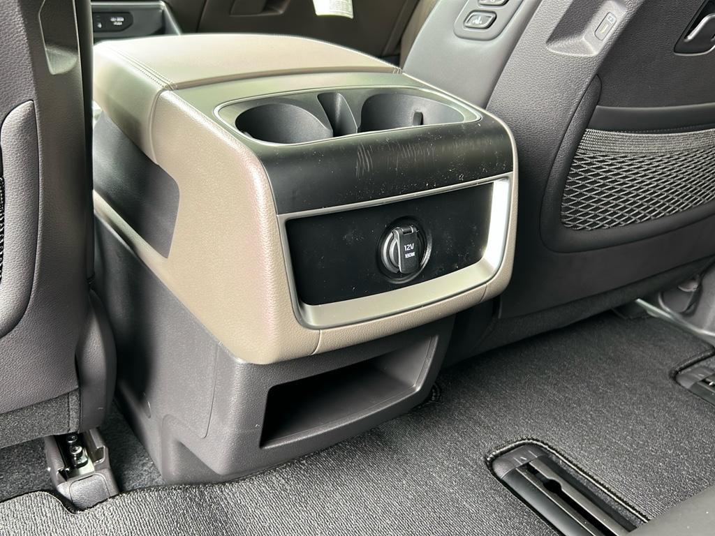 new 2026 Kia Carnival Hybrid car, priced at $43,885