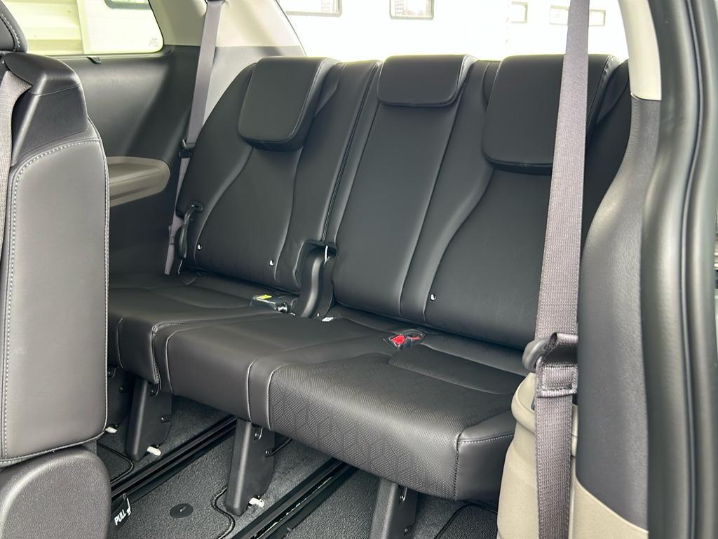 new 2026 Kia Carnival Hybrid car, priced at $43,885