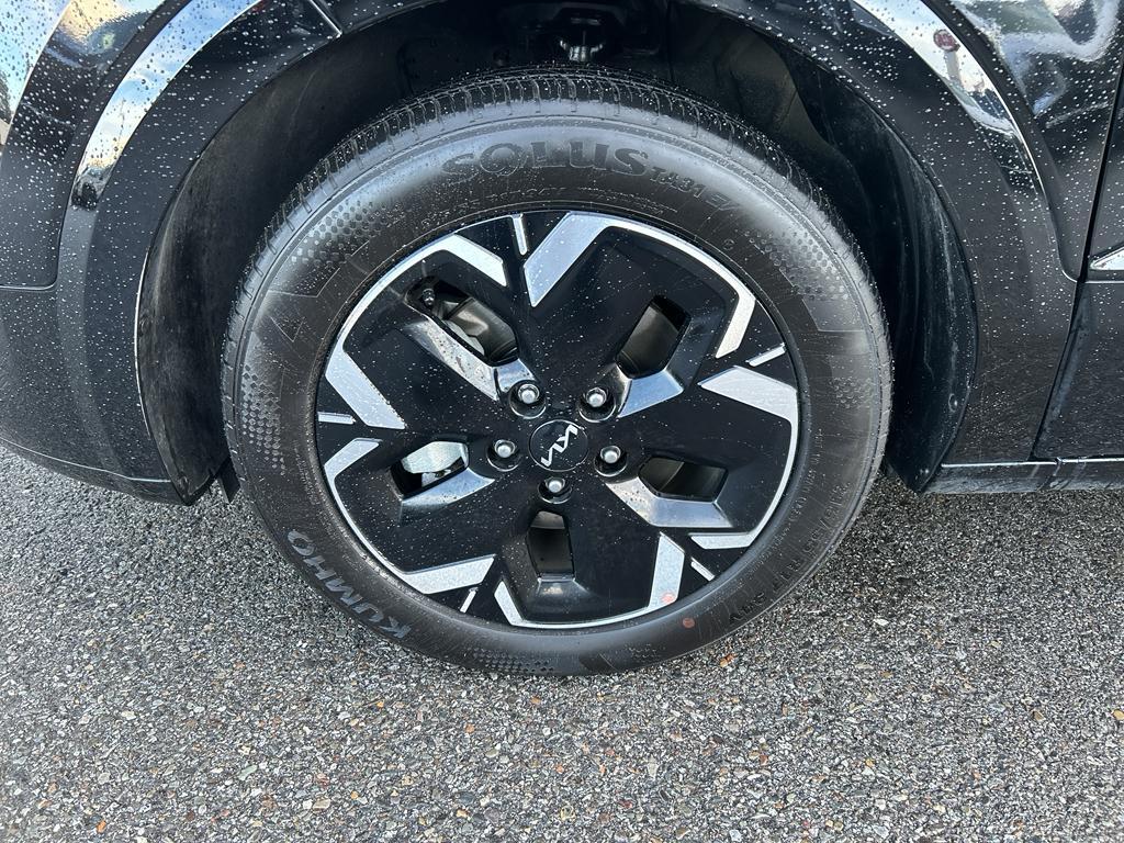 used 2024 Kia Niro EV car, priced at $25,999