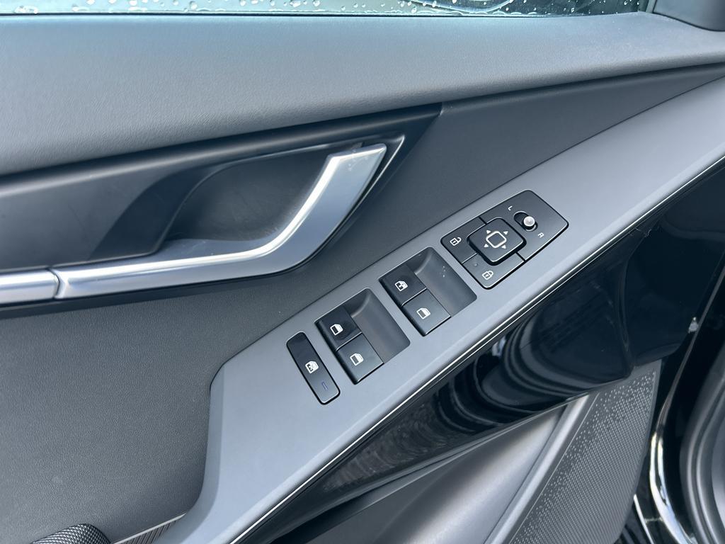 used 2024 Kia Niro EV car, priced at $25,999