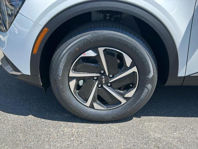 new 2025 Kia Sportage Hybrid car, priced at $31,305