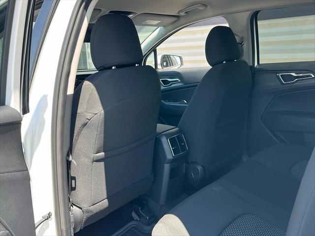new 2025 Kia Sportage Hybrid car, priced at $31,305