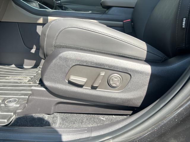 new 2026 Kia Carnival car, priced at $40,220