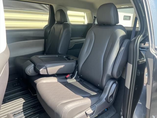 new 2026 Kia Carnival car, priced at $40,220