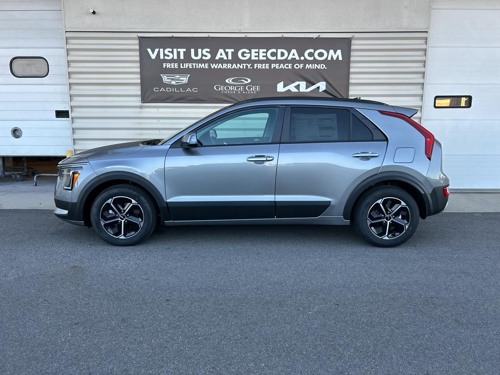 new 2025 Kia Niro car, priced at $29,070