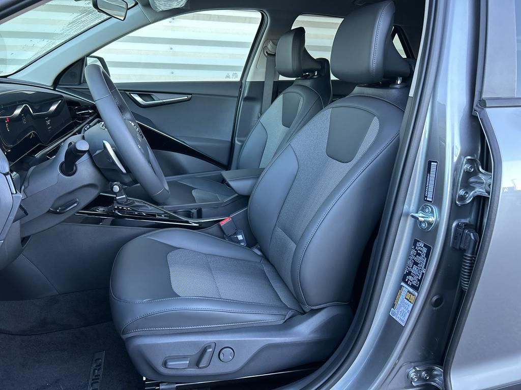 new 2025 Kia Niro car, priced at $29,070
