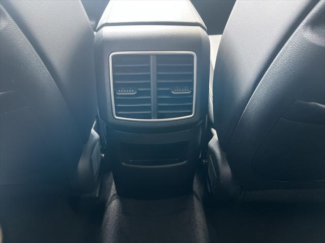 new 2025 Kia Sportage Hybrid car, priced at $40,240