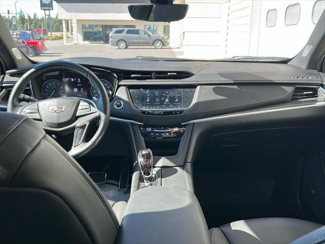 used 2021 Cadillac XT5 car, priced at $37,730