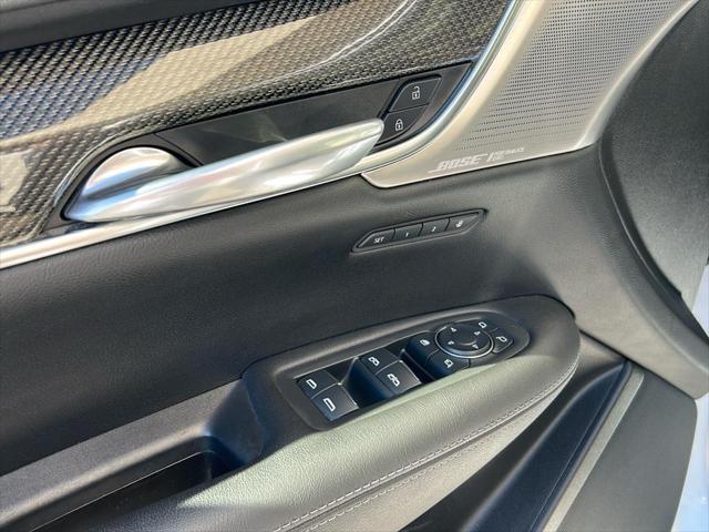 used 2021 Cadillac XT5 car, priced at $37,730