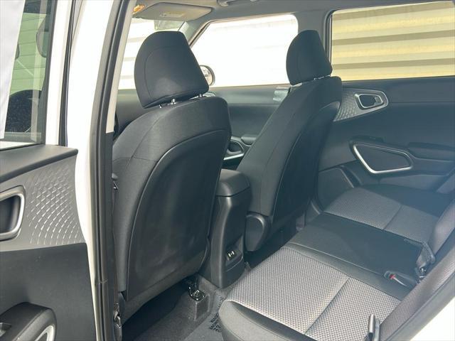 new 2025 Kia Soul car, priced at $24,605