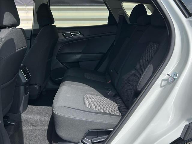 new 2025 Kia Sportage Hybrid car, priced at $31,555