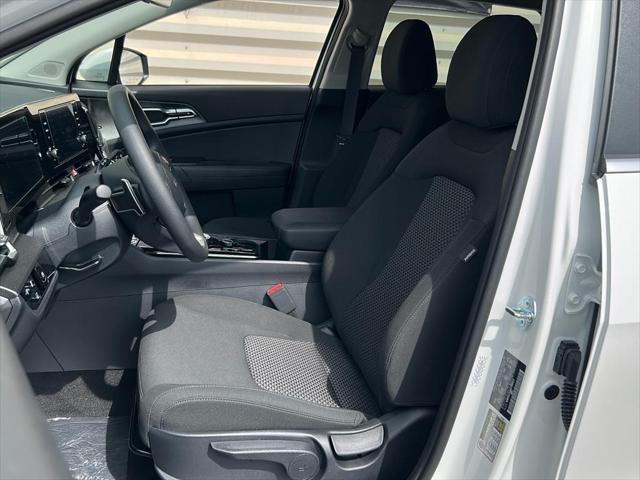 new 2025 Kia Sportage Hybrid car, priced at $31,555