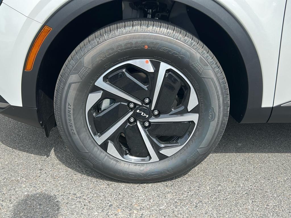 new 2025 Kia Sportage Hybrid car, priced at $30,790