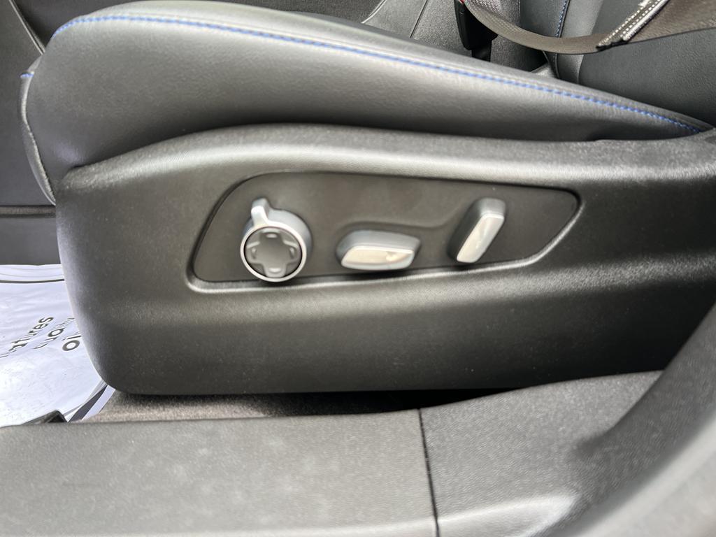 used 2025 Cadillac XT4 car, priced at $44,900