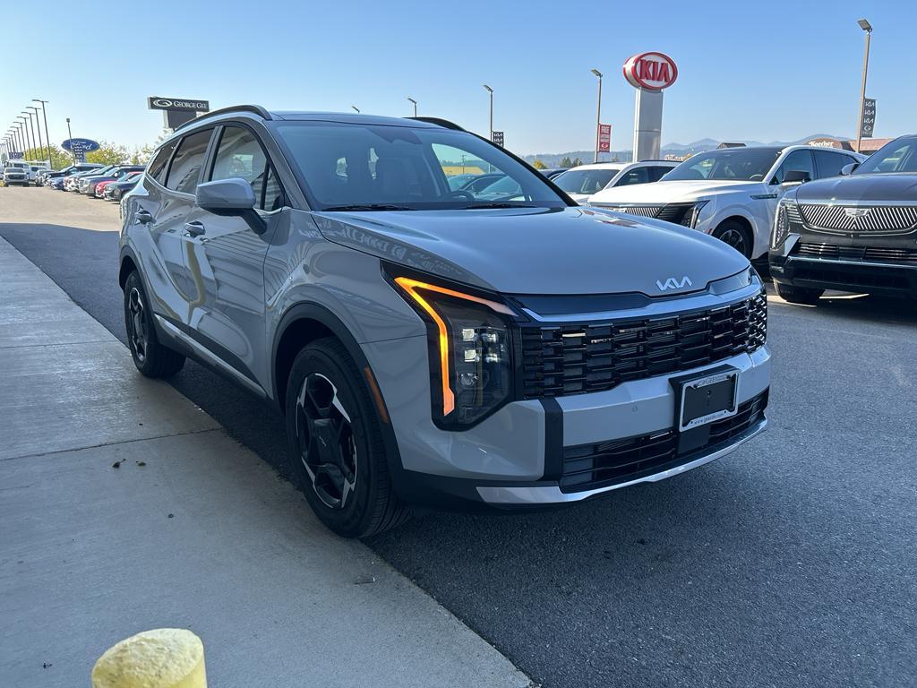 new 2026 Kia Sportage car, priced at $33,700