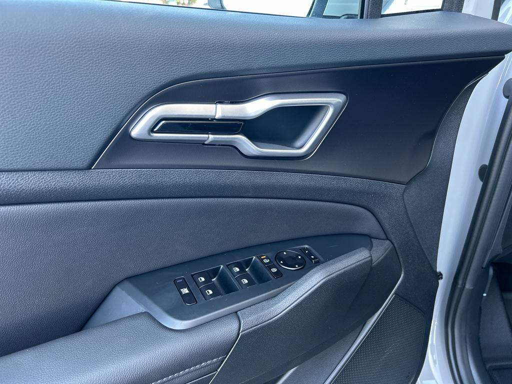 new 2026 Kia Sportage car, priced at $33,700