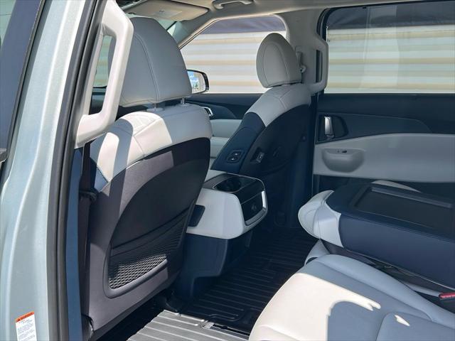 new 2026 Kia Carnival car, priced at $42,915