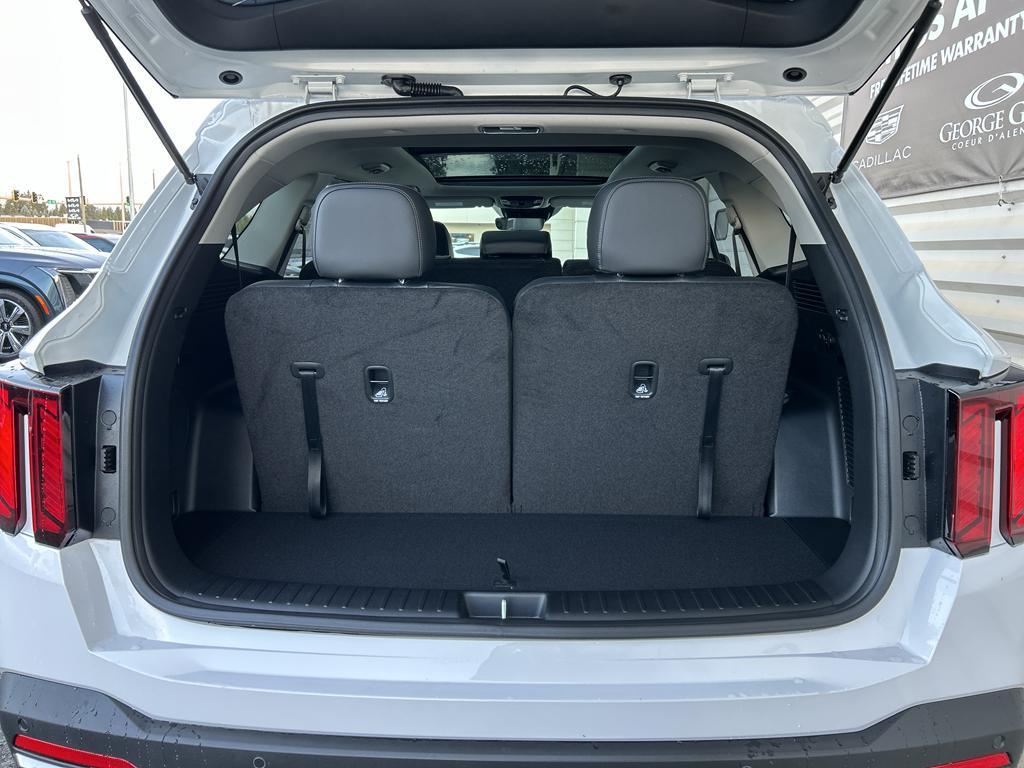 new 2026 Kia Sorento car, priced at $38,095