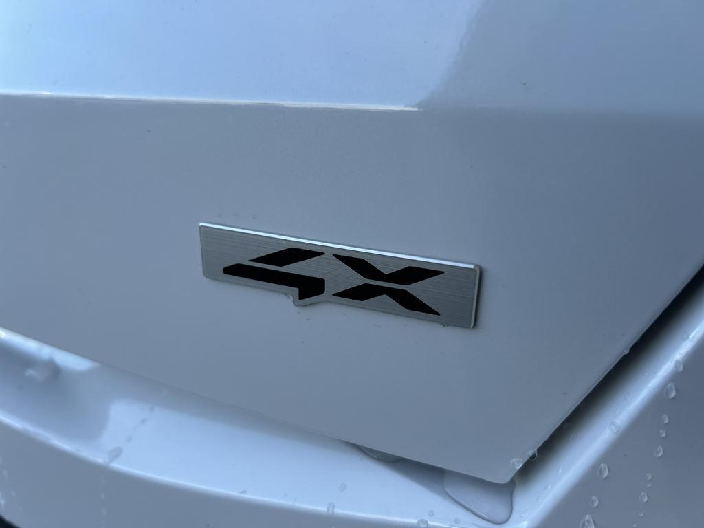 new 2026 Kia Sorento car, priced at $38,095