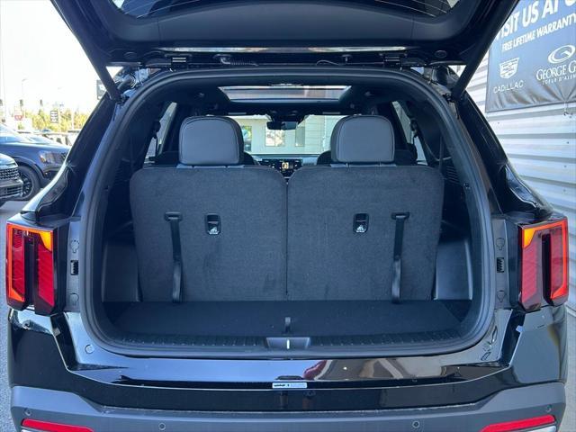 new 2025 Kia Sorento Hybrid car, priced at $48,215
