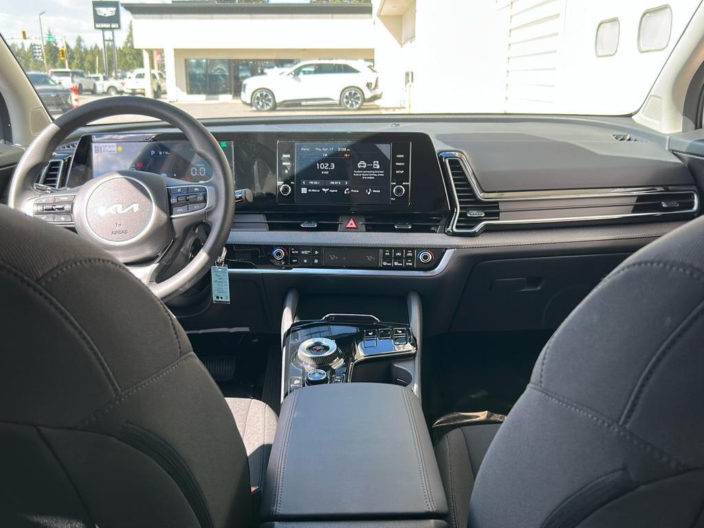 new 2025 Kia Sportage Hybrid car, priced at $30,295