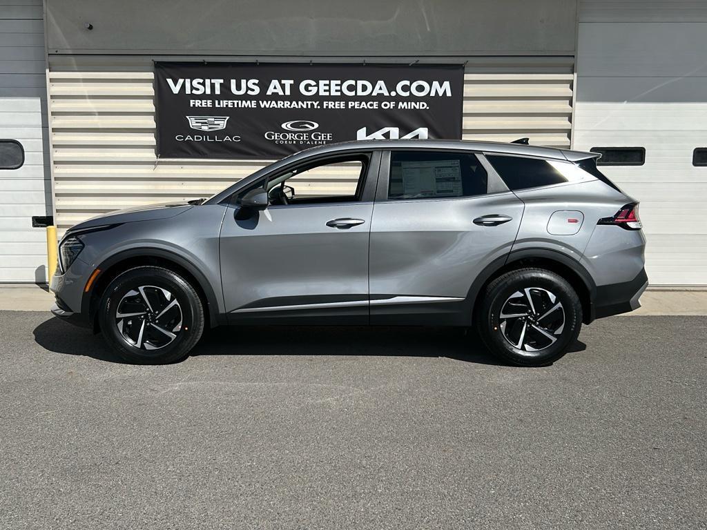 new 2025 Kia Sportage Hybrid car, priced at $30,295