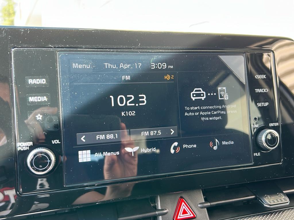 new 2025 Kia Sportage Hybrid car, priced at $30,295