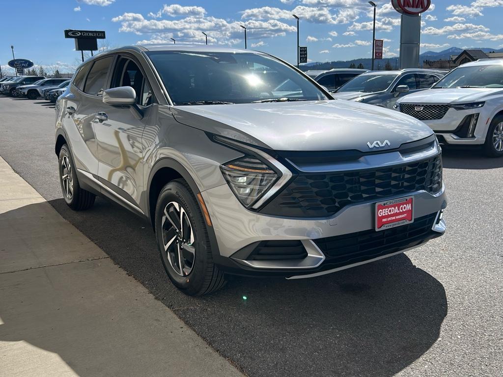 new 2025 Kia Sportage Hybrid car, priced at $30,295