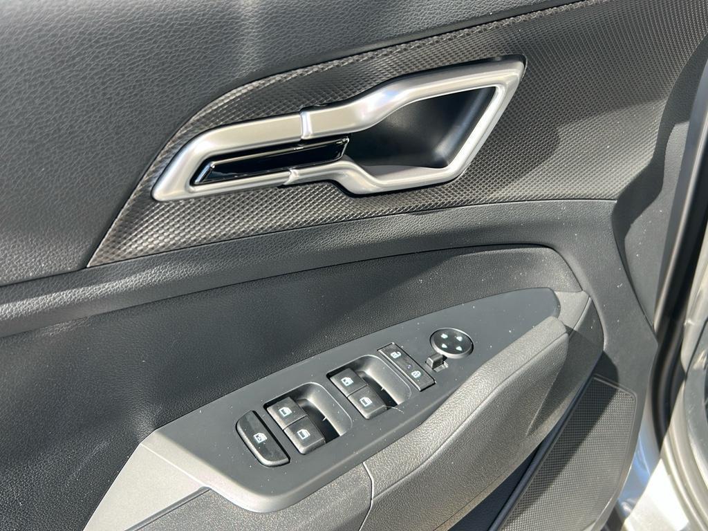 new 2025 Kia Sportage Hybrid car, priced at $30,295