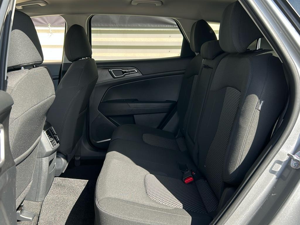 new 2025 Kia Sportage Hybrid car, priced at $30,295