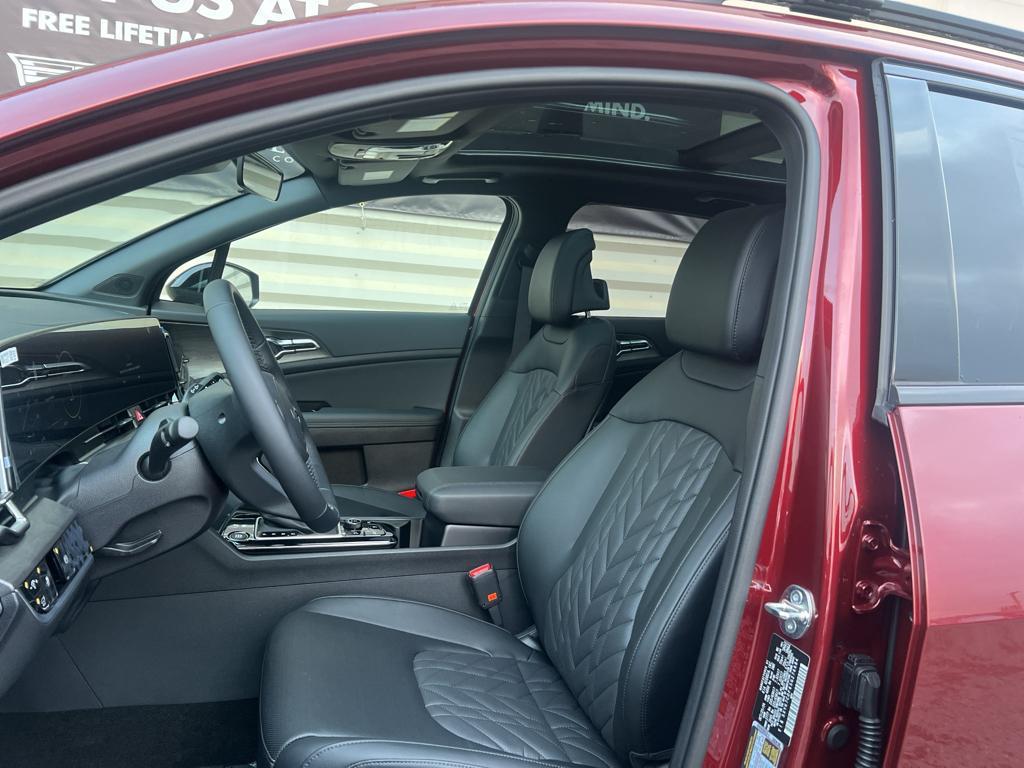 new 2025 Kia Sportage car, priced at $36,900