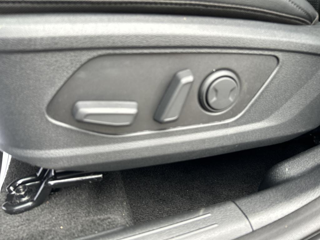 new 2026 Kia Sportage car, priced at $33,860