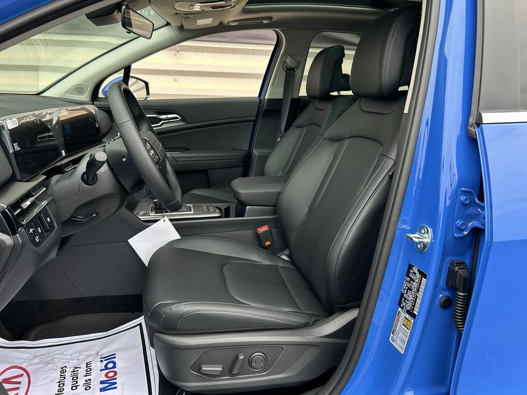 new 2026 Kia Sportage car, priced at $33,860