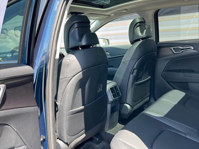 new 2025 Kia Sportage Hybrid car, priced at $36,055