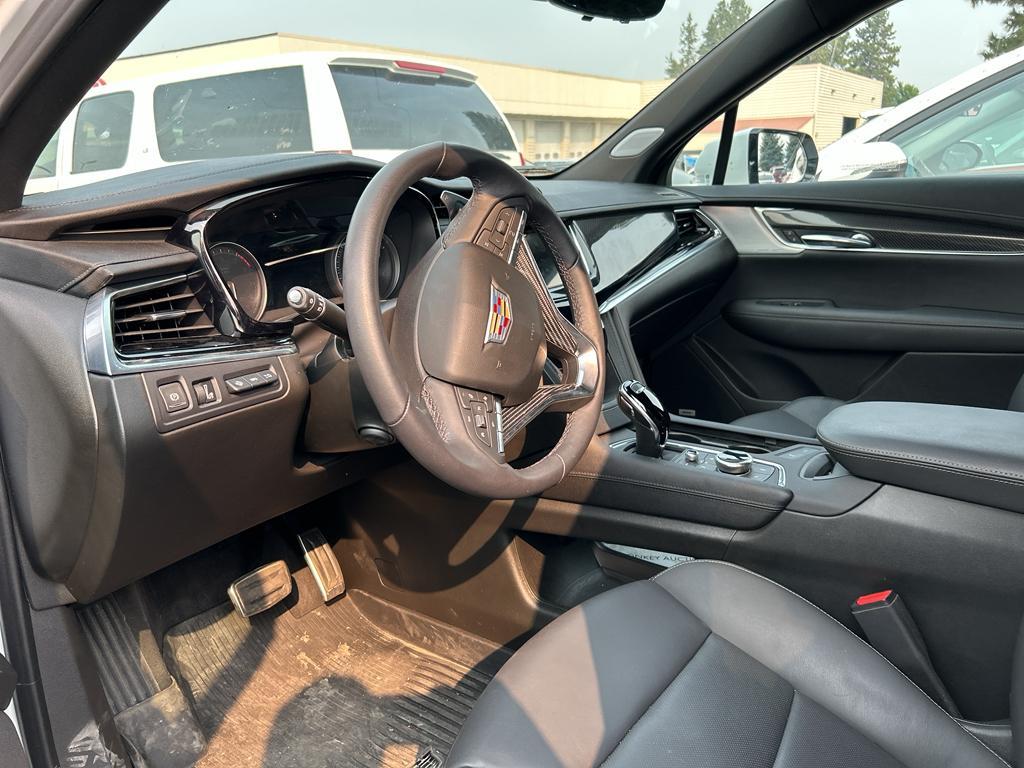 used 2024 Cadillac XT6 car, priced at $54,920
