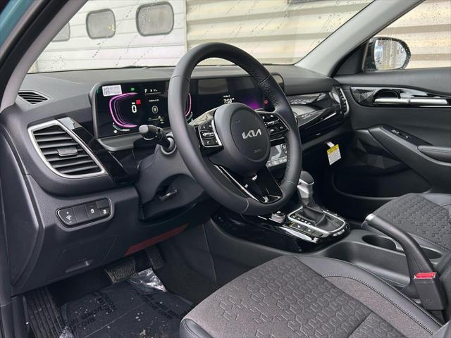 new 2025 Kia Seltos car, priced at $28,170