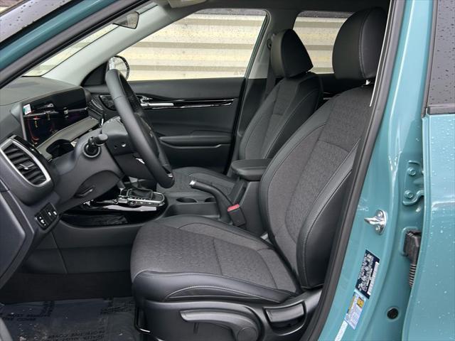 new 2025 Kia Seltos car, priced at $28,170