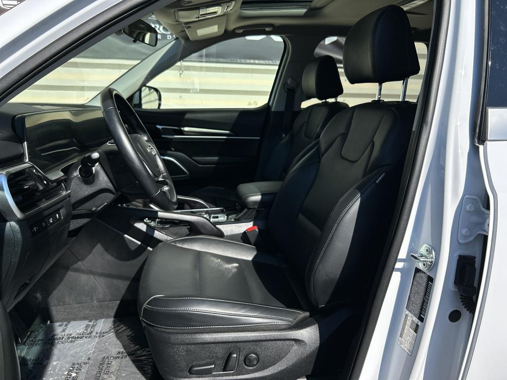 used 2025 Kia Telluride car, priced at $40,000