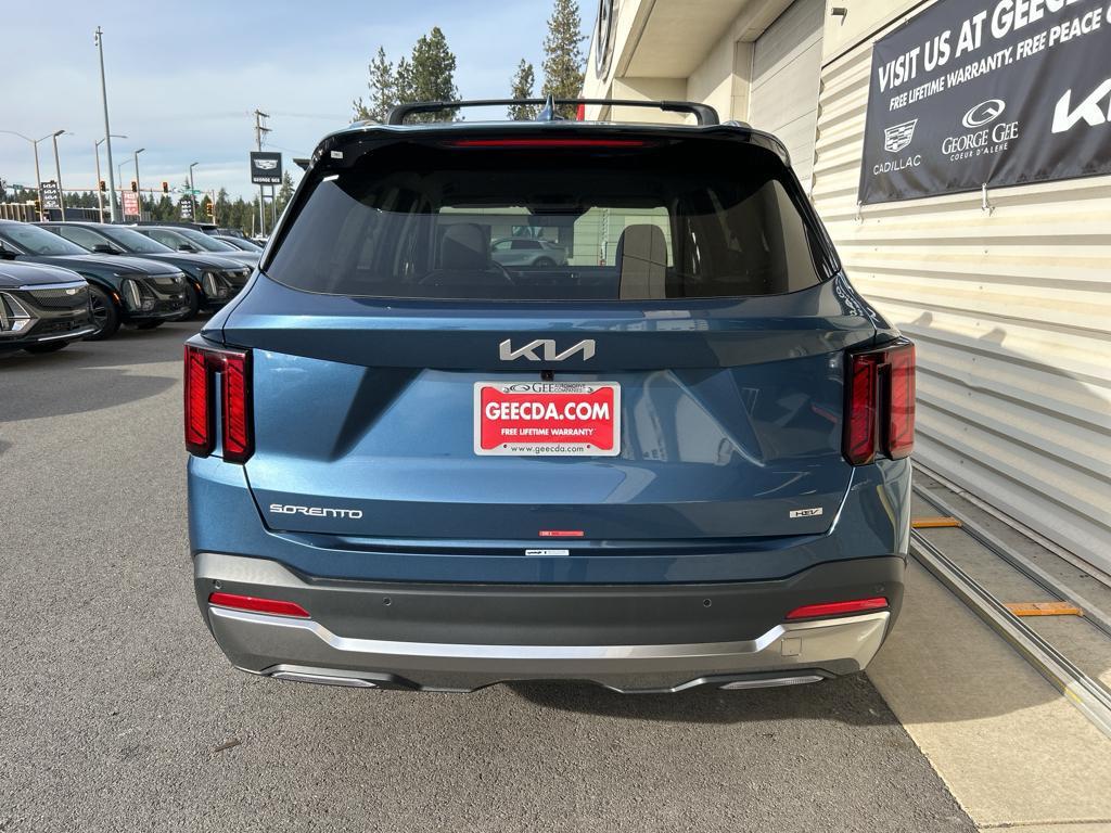 used 2025 Kia Sorento Hybrid car, priced at $39,000