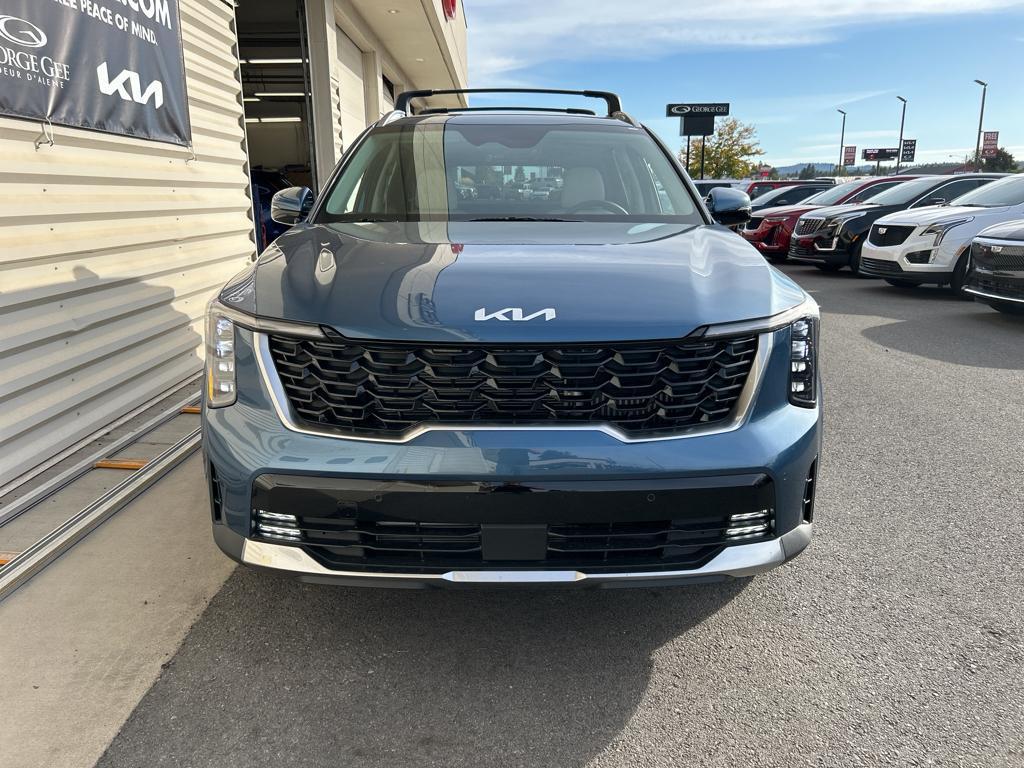 used 2025 Kia Sorento Hybrid car, priced at $39,000