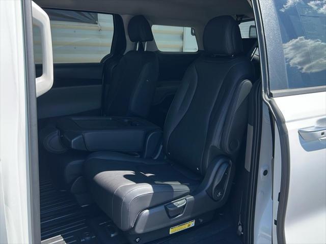 new 2026 Kia Carnival car, priced at $40,715