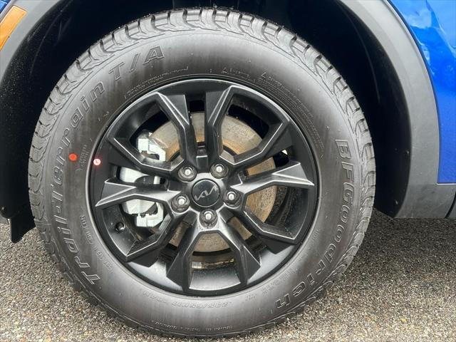 new 2025 Kia Sportage car, priced at $38,310